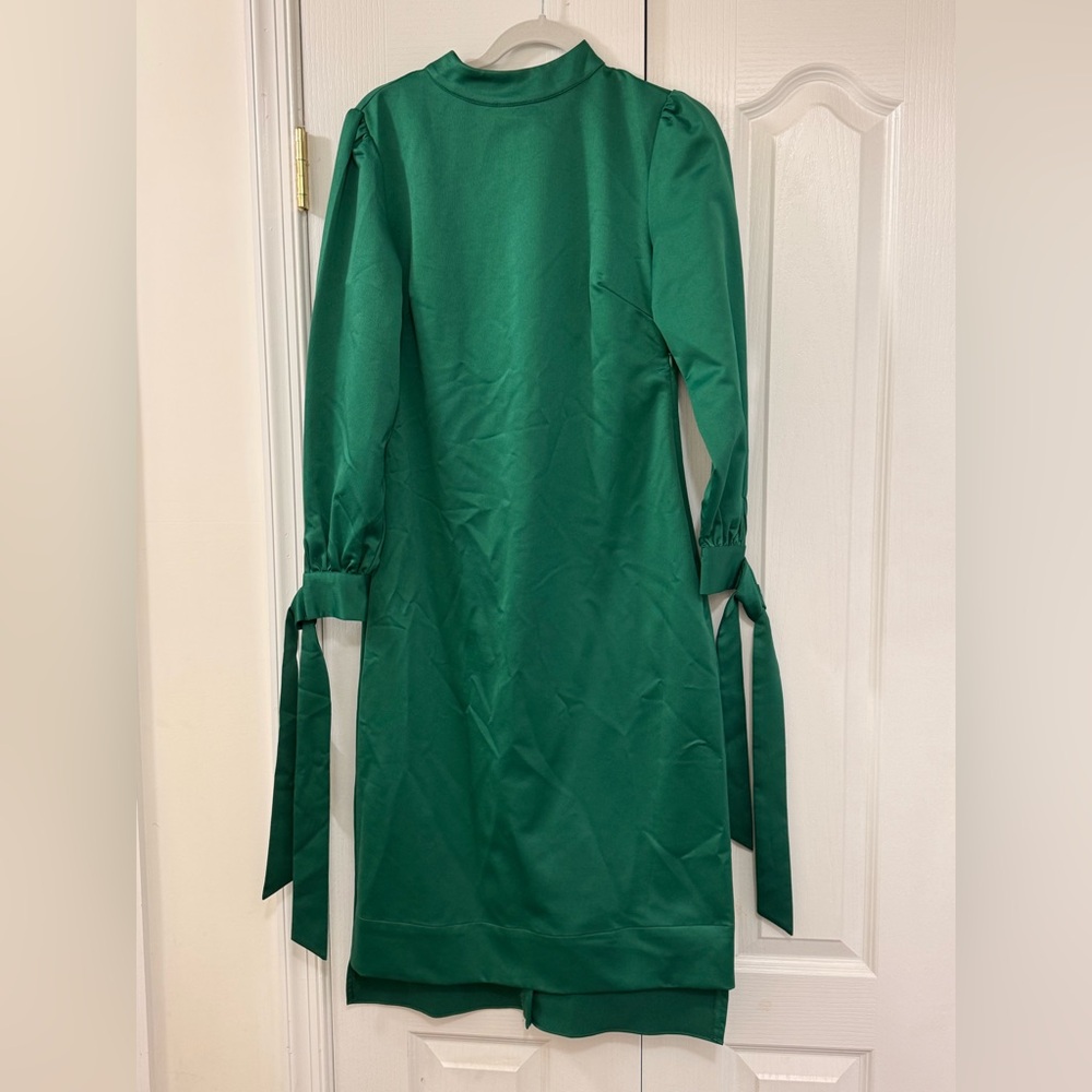 Knee length green satin dress size small, brand United Stitch